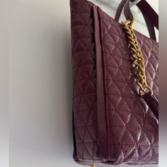 Guess Burgundy Quilted Tote with Gold Chain - Picture 9 of 12
